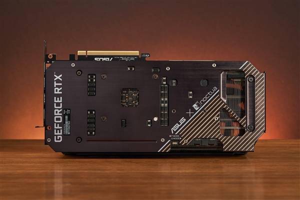 疯狂四插槽华硕猫头鹰联名rtx3080曝光