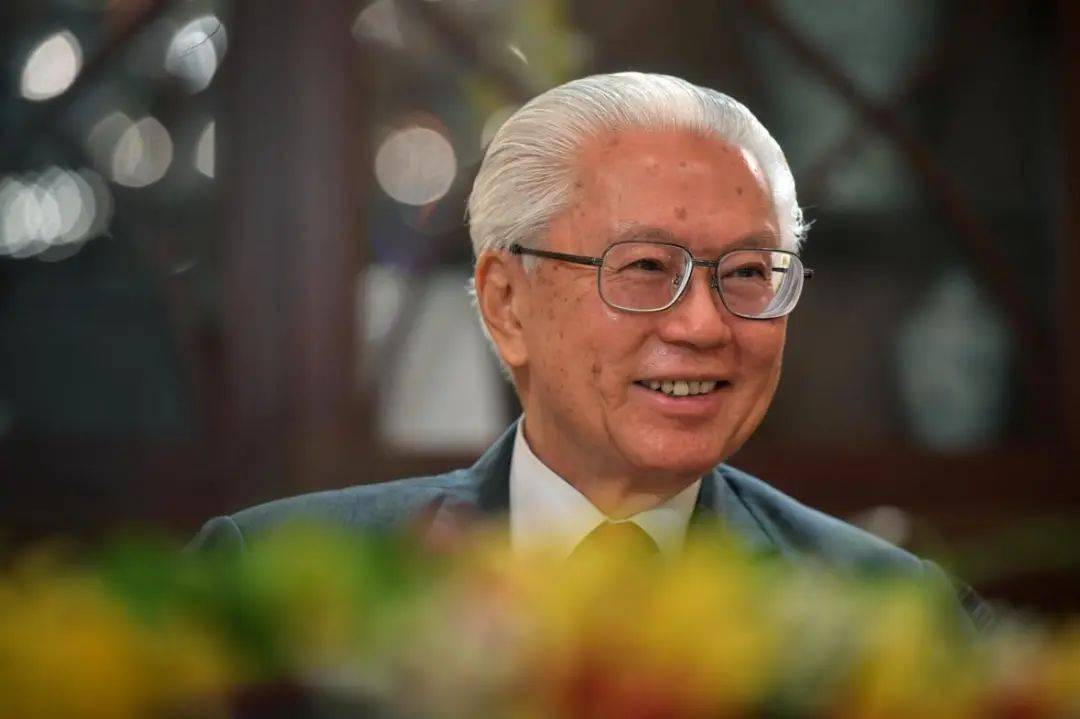 除了上文提到的两位,新加坡的2任总统 王鼎昌,陈庆,也是澳洲阿德莱德