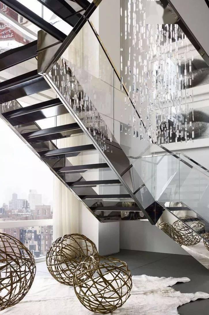 8个超大胆的开放式楼梯设计创意_玻璃_传统_kotchen