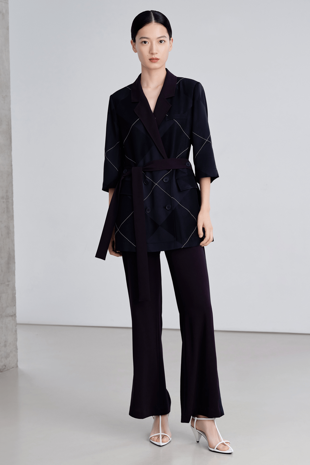 天赐名店a馆一楼 imm尹默本文内容为广告- 具体折扣信息,商品价格,以