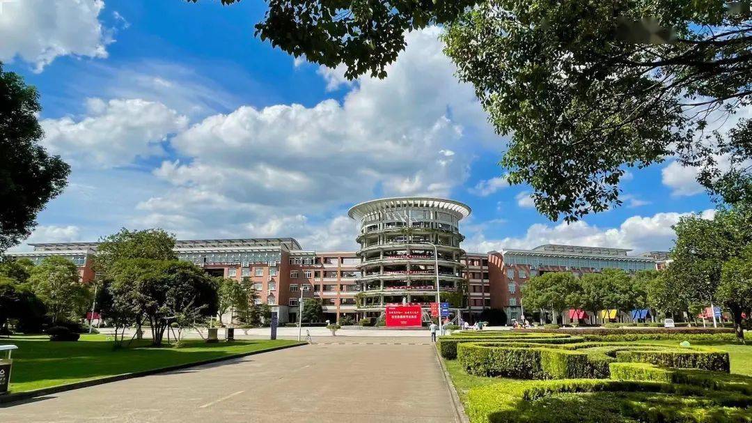 细回忆这一次,我们从教职工的相册中洞见了万里之美- 浙江万里学院