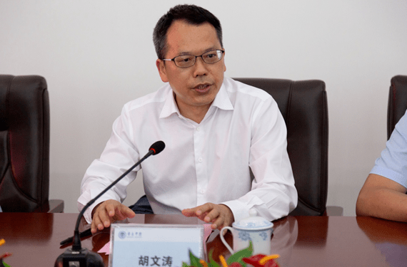 肇庆学院科技处副处长(主持工作)徐士河,云浮广电网络副总经理李俊彦