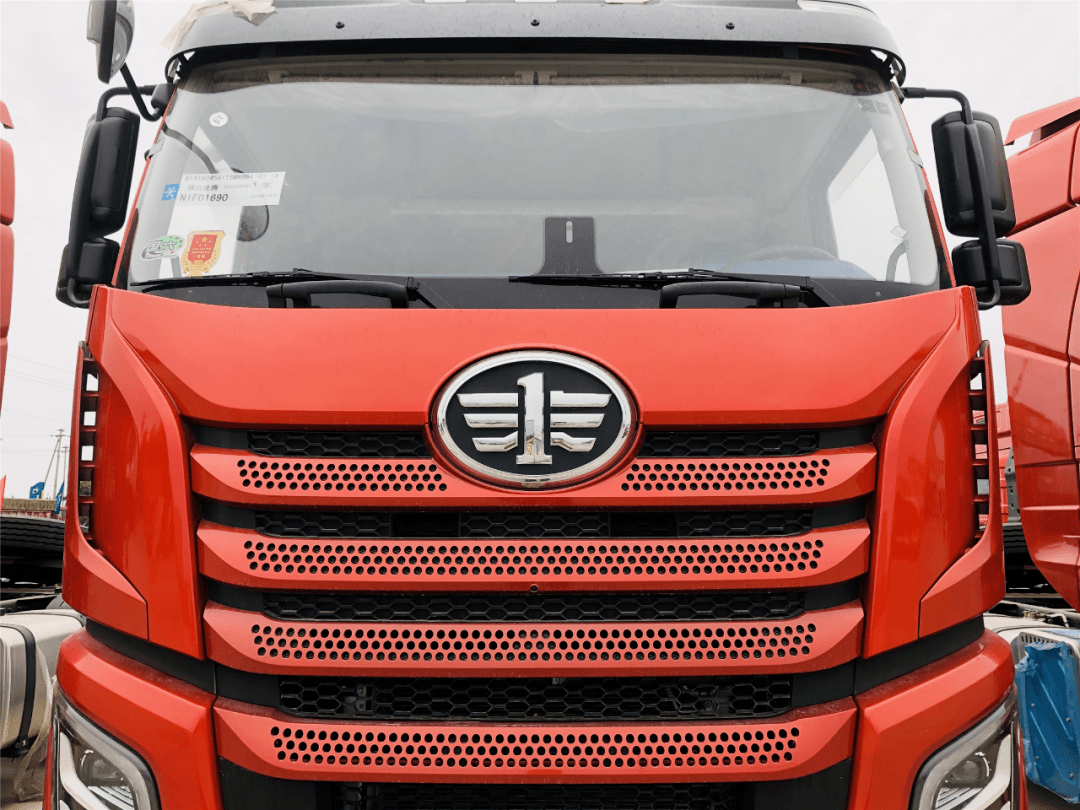 仅售36万平地板自动挡解放j6v比肩进口车