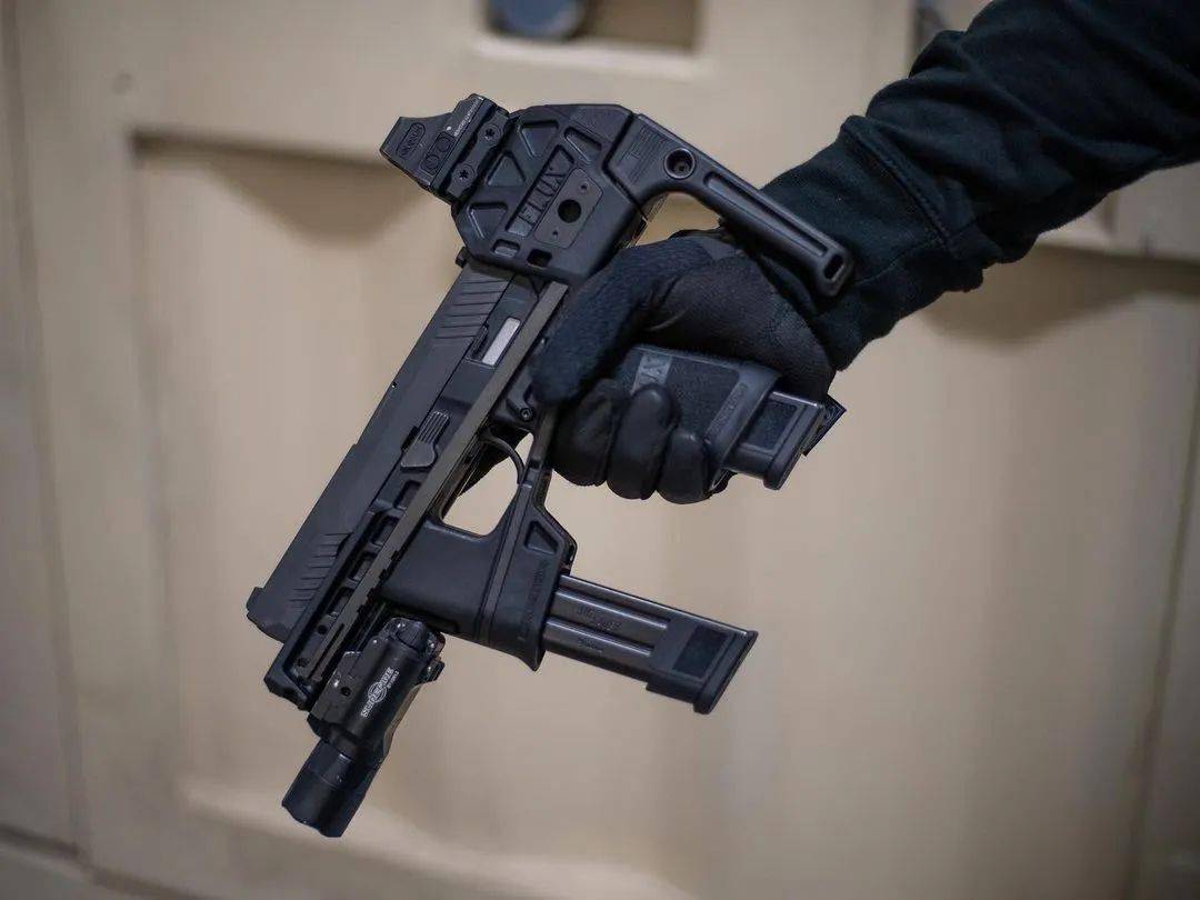 雷霆万钧fluxraidermp17美图大赏