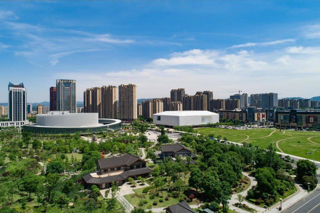 强化担当示范引领做标杆绍兴日报点赞诸暨争创全国文明典范城市