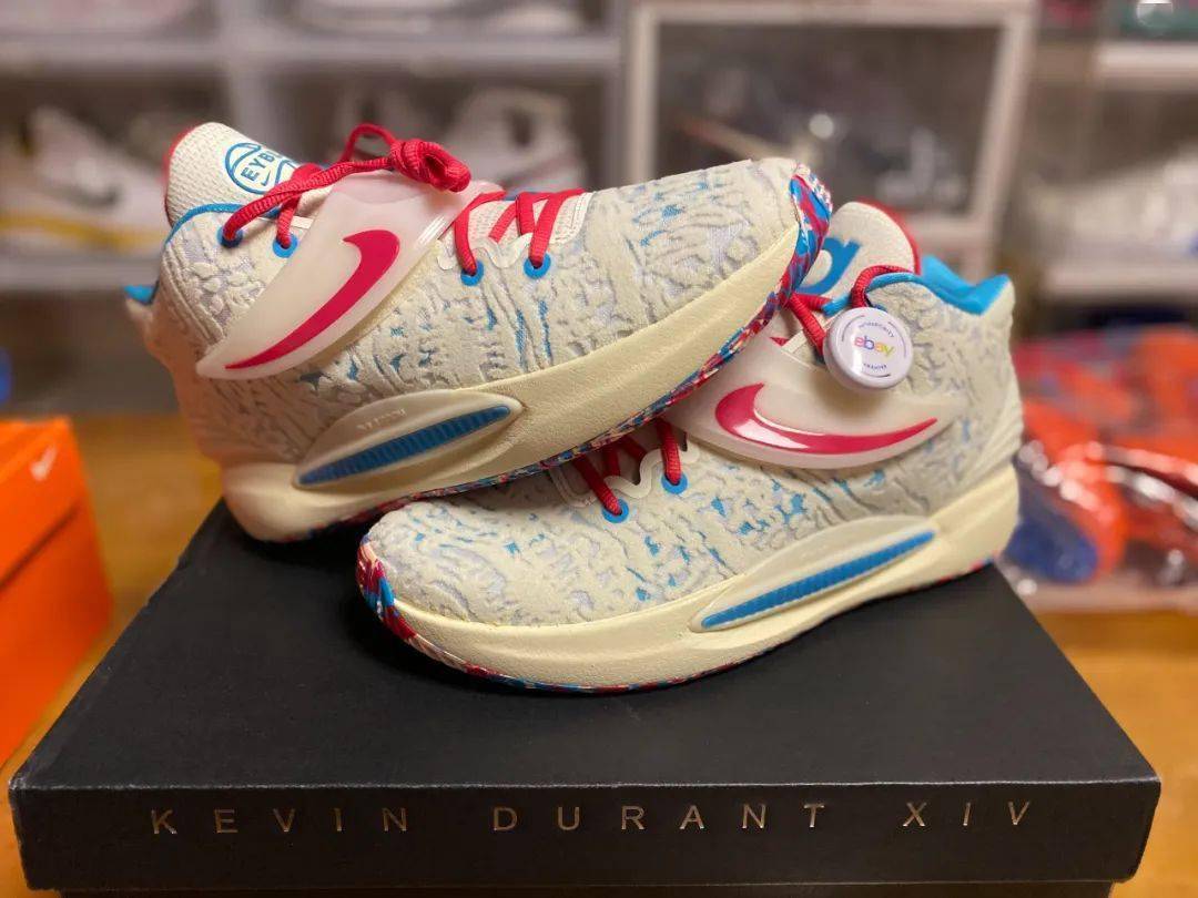 网友分享极少见的kd1收藏还有球星亲签