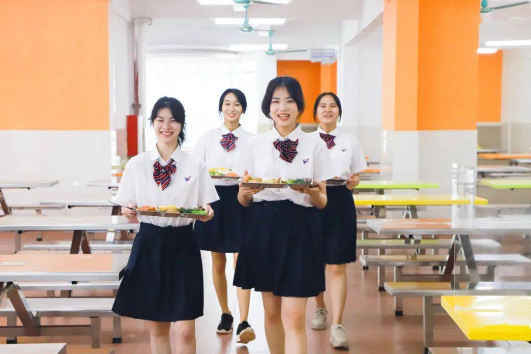 2022年邝维煜纪念中学高一招生热点问答