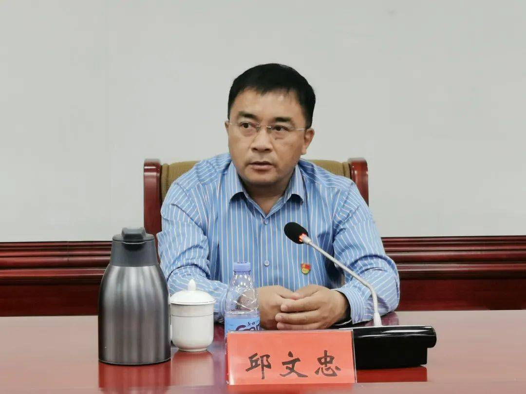 邱文忠,张澎表示,将全力支持海淀街道疫情防控工作,并要求下沉干部要