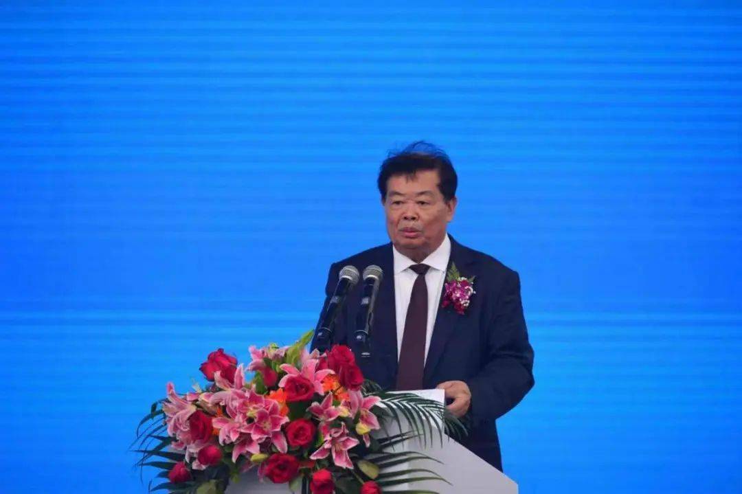福清人物曹德旺捐赠100亿元的福耀科技大学动工