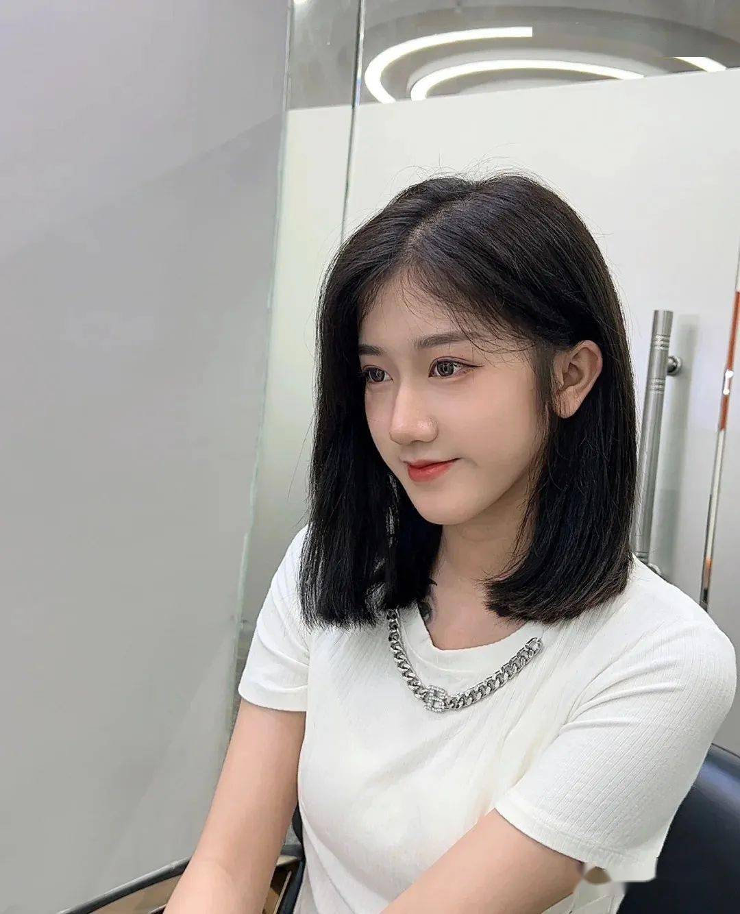 quot小姐姐锁骨发quot减龄又显嫩2022火爆了