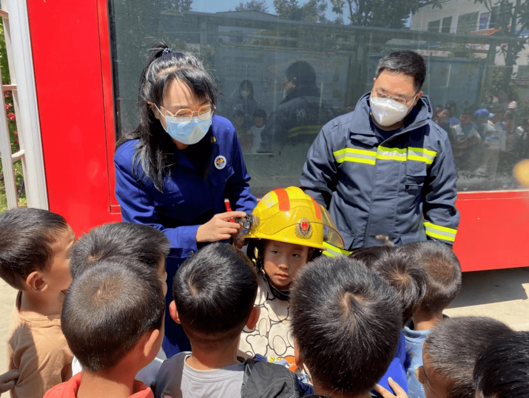 "该幼儿园大班高俊豪说道.