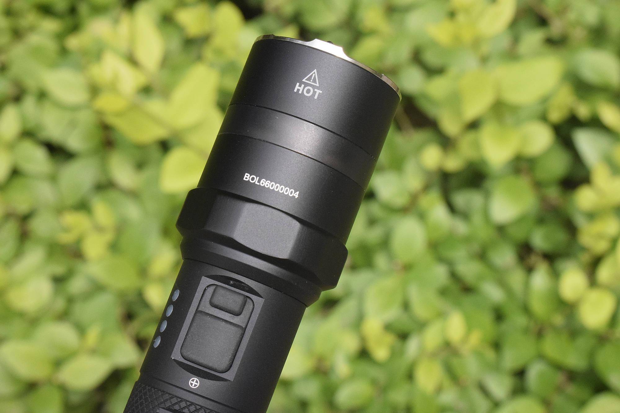 警务执法巡逻安保必备纳丽德p83红蓝闪战术手电体验