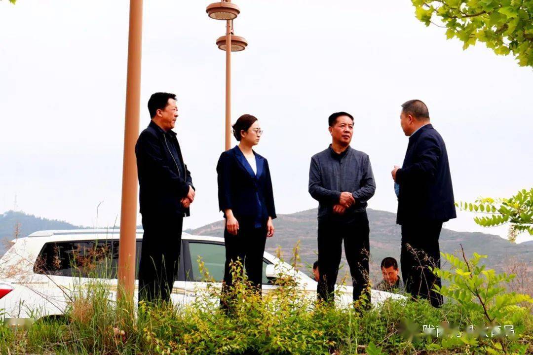 冯醒民调研礼县城区学校布局,职业教育及疫情防控工作