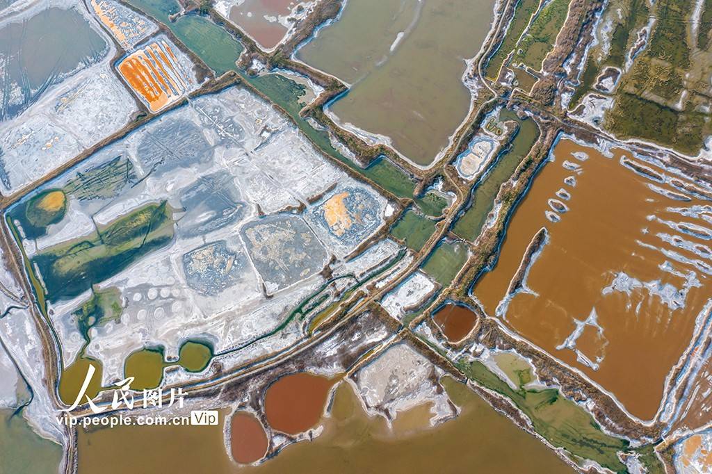 山西运城七彩盐湖美如画