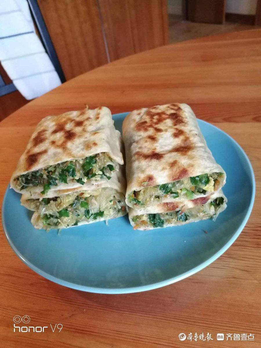 壹粉食堂鮮味十足韭菜盒子皮薄餡大金黃酥脆製作方法超簡單