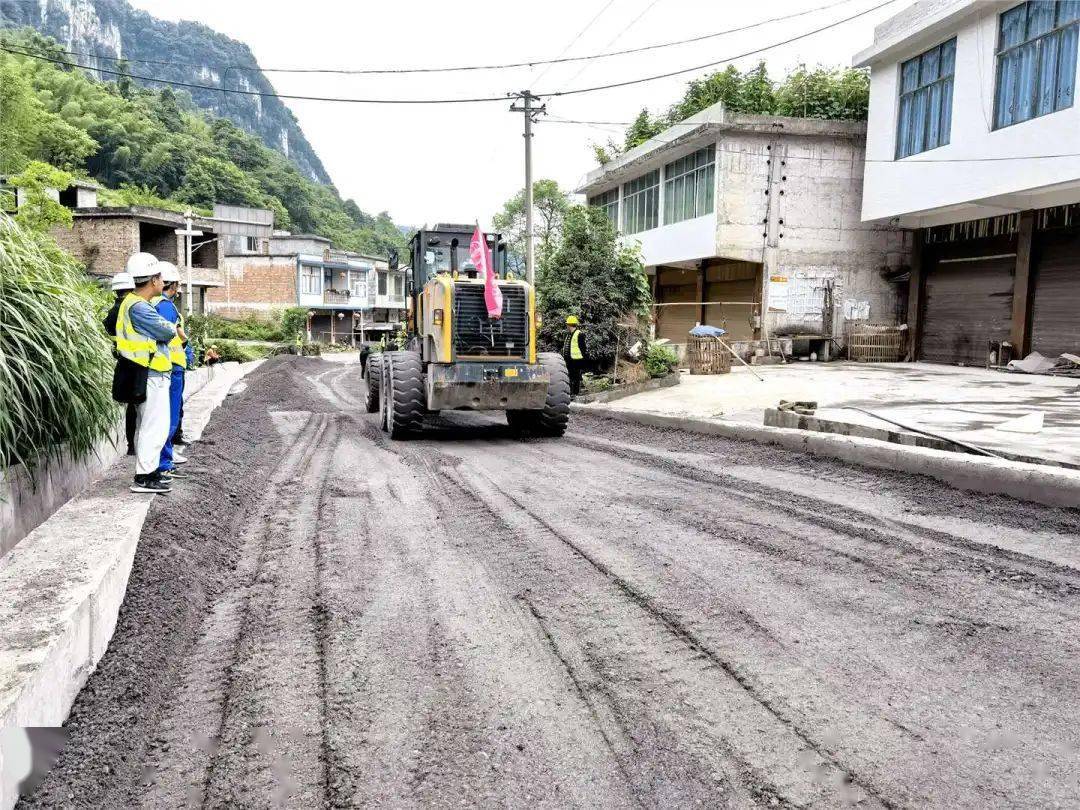 省道312線鎮舟鎮至大雪山鎮段預計6月底完工