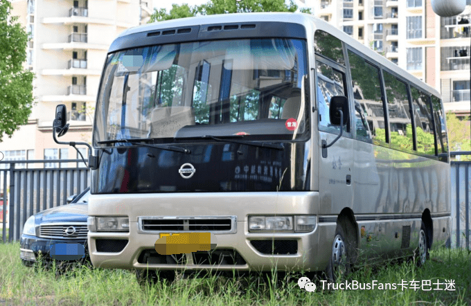 不输丰田考斯特却渐渐没落的日产碧莲中巴