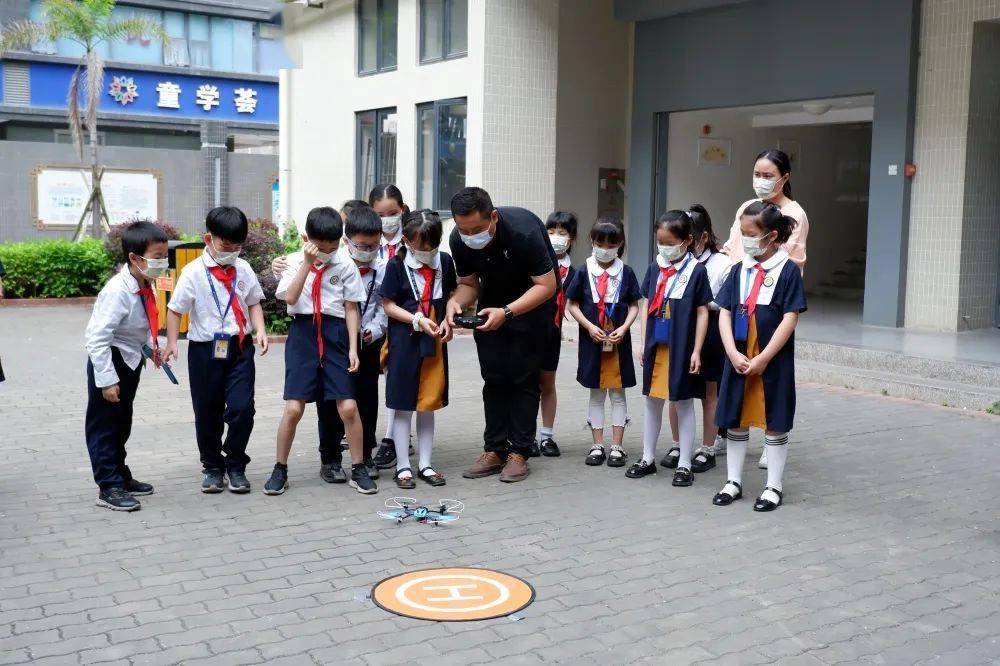 走进科技你我同行大悦小学举行2022年科技周活动