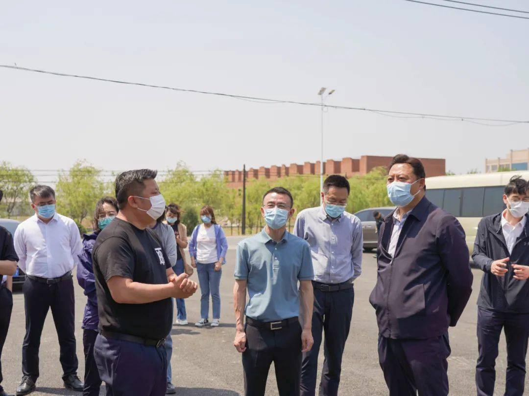 市人大常委会副主任曹鹏一行到我县调研_工作_郝官屯镇_发展