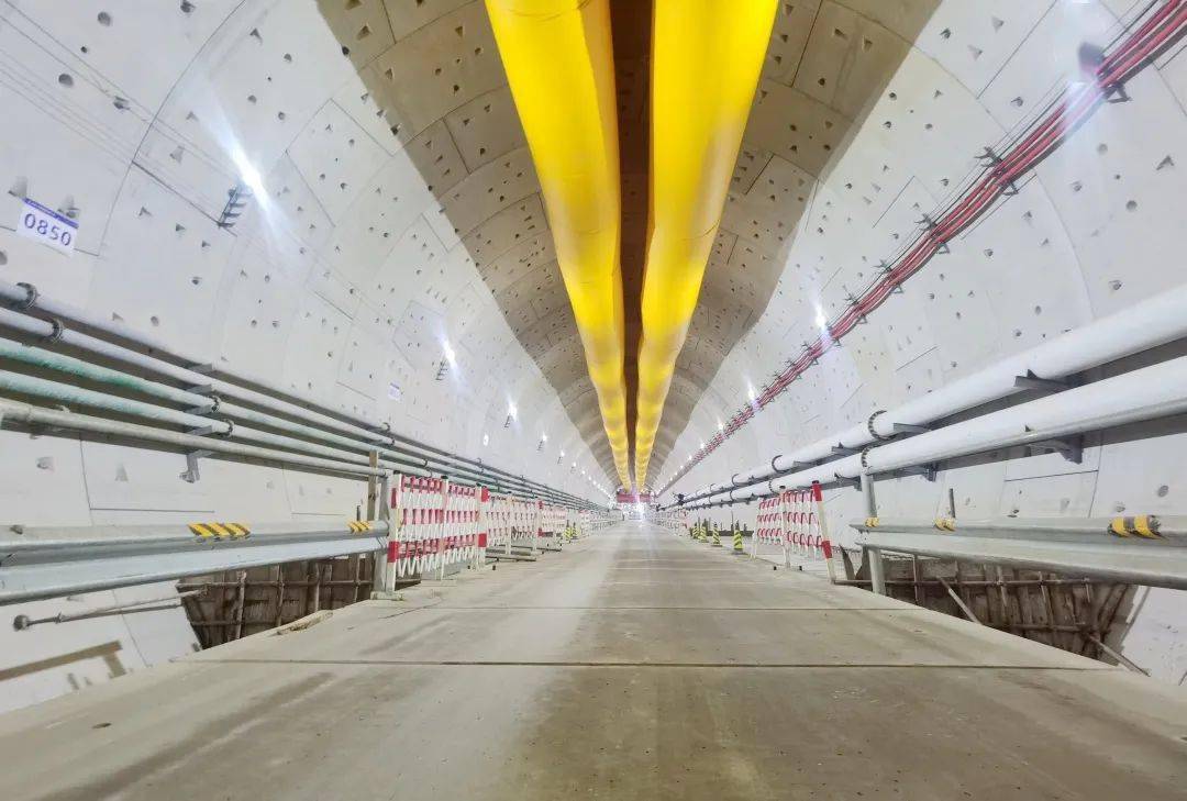 明天央视为你揭秘广湛高铁湛江湾海底隧道