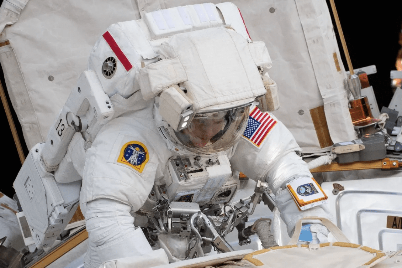 nasa宇航服又漏水了,有多危险?曾有宇航员险些被淹死_飞船_问题_美国