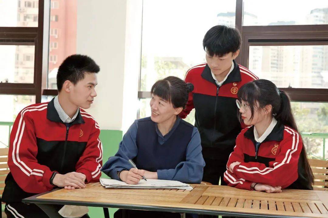 2022全景看高中大连铁路中学平凡珍贵熠熠闪光倾听铁中如歌的行板
