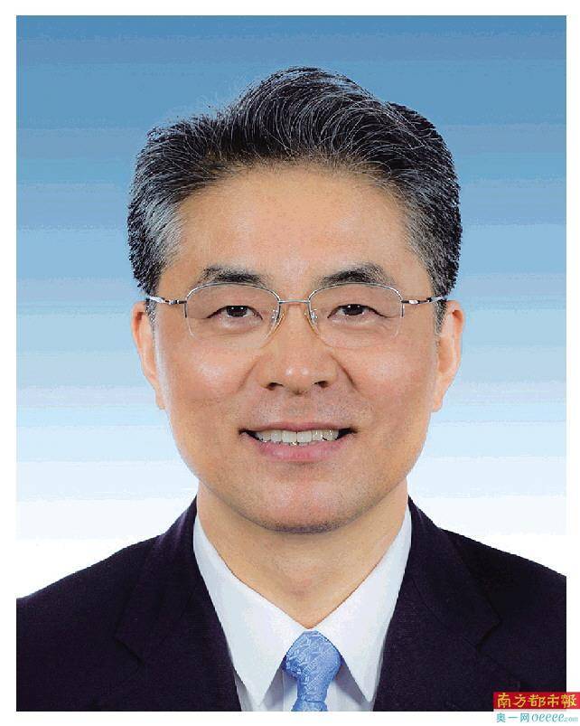 中共广东省第十三届委员会常委简历