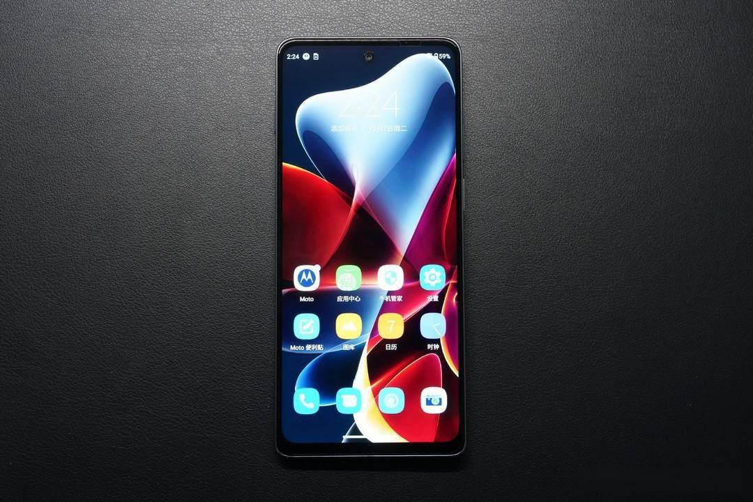 摩托罗拉:12g 512g拉低至2299,只求增销量不求高利润_moto_edge_plus