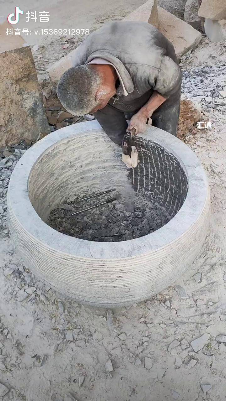 几十年的老石匠 手工石纹鱼缸花盆 绝对真功夫 匠心制作_石纹_鱼缸
