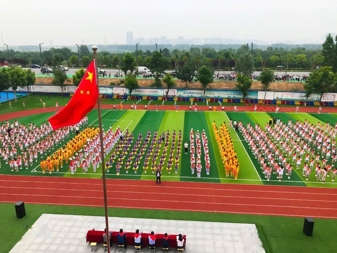 呵护童心 沐浴党恩——渭城区慈善扶贫协会走进金旭学校_活动_教育