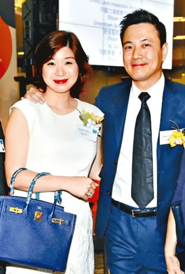 前港姐晒照宣布再婚曾遭富豪老公背叛独自养俩女儿创业当总裁