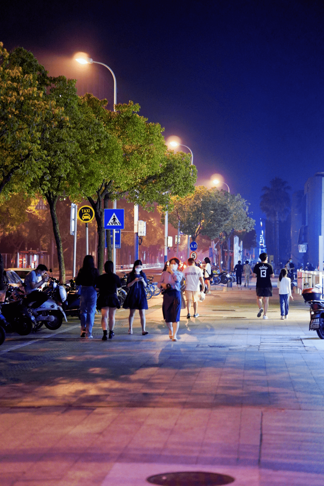 松江这条美食街,烟火气正在回归_文汇路_赵祖康_着数