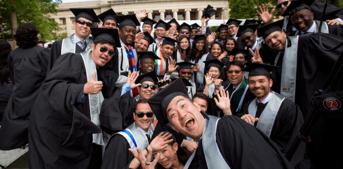 2022麻省理工校长毕业演讲：带着MIT的烙印去拥抱世界！