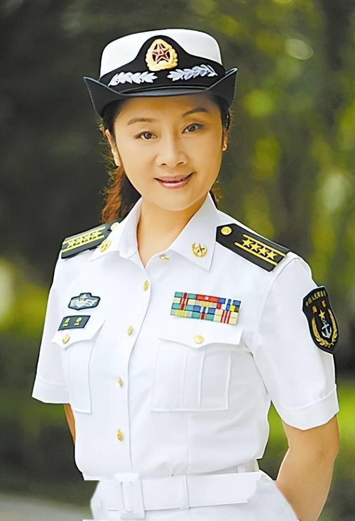 王新军和唐静离婚13年:一个独自带娃,一个婚姻美满_事业有成_北电