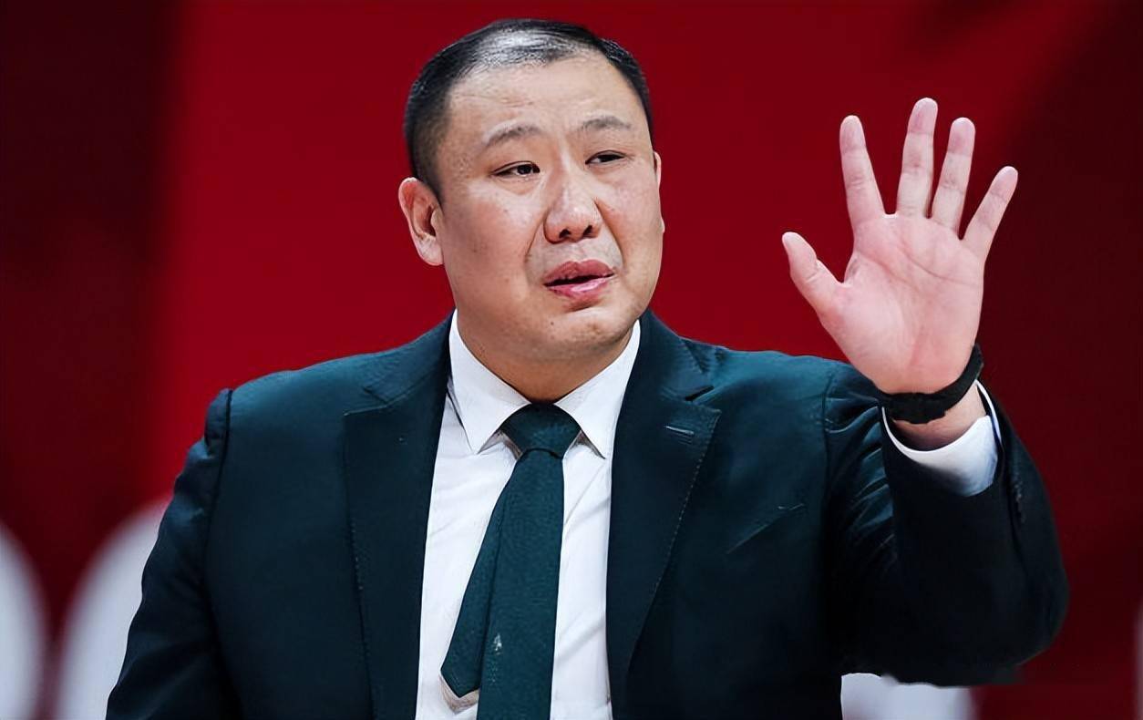王晗在山东男篮上任后3离队球员浮现,球队2位头牌在列_弗雷戴特_赛季