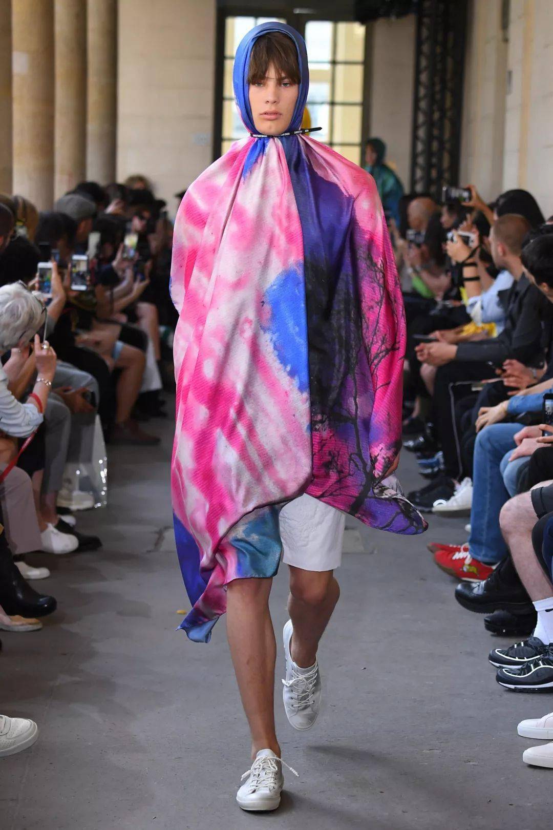 服装工艺扎染传统工艺究竟有多美