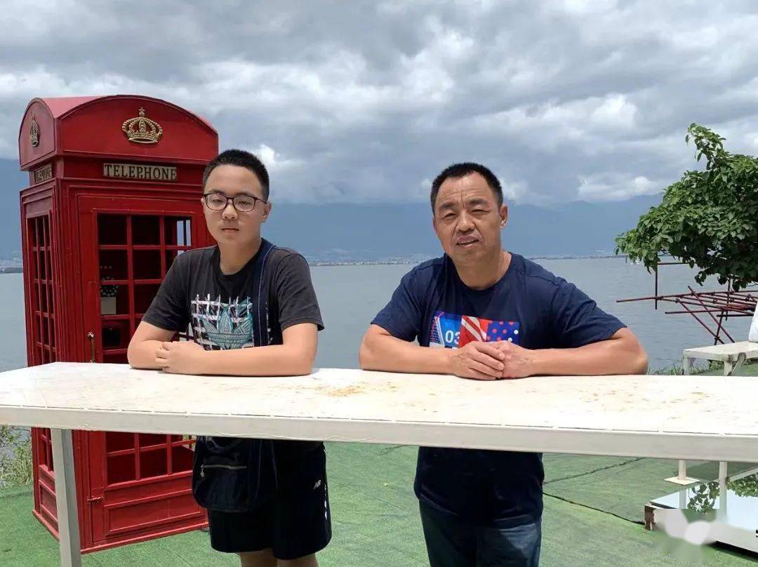 三峡监狱民警徐文祥√幺儿,爸爸知道这段时间你比较辛苦,同时也很有