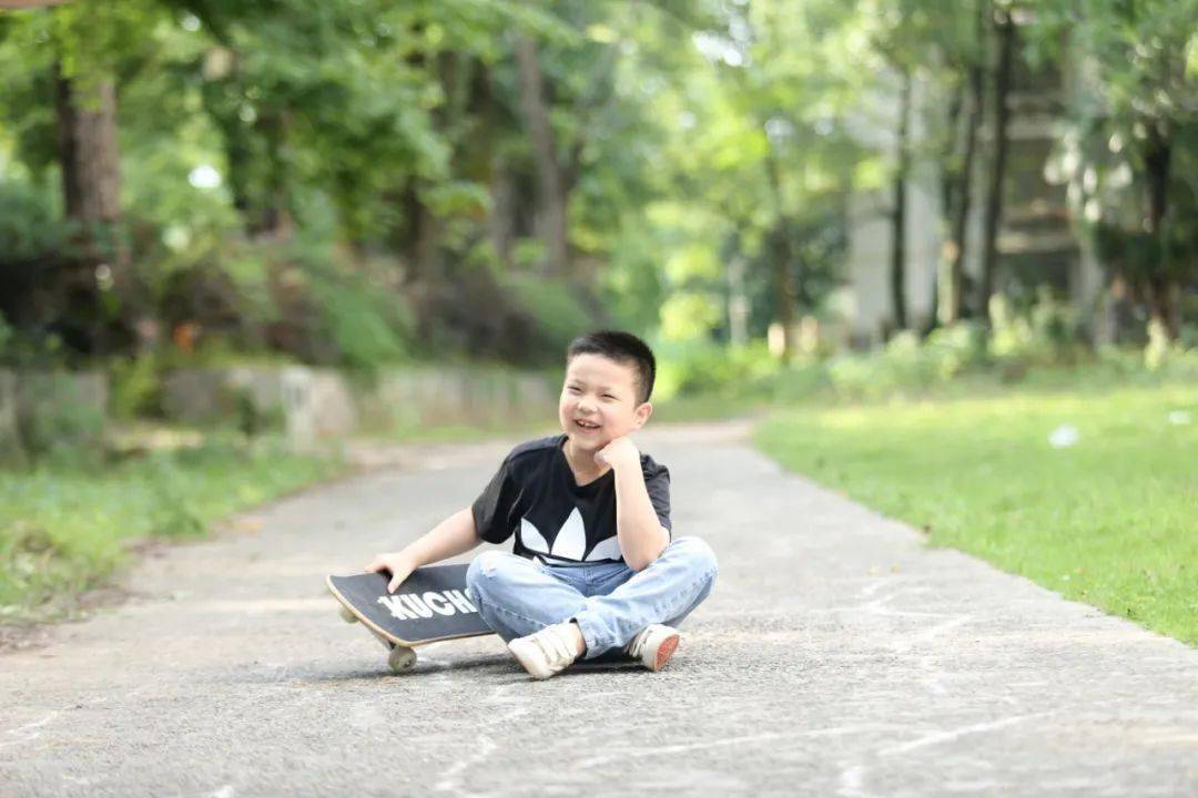 湖南李昊辰67我的自画像指导老师金兰