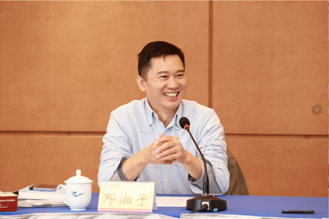 儿童文学作家邓湘子做客中央人民广播电台,与春天姐姐畅谈阅读与写作