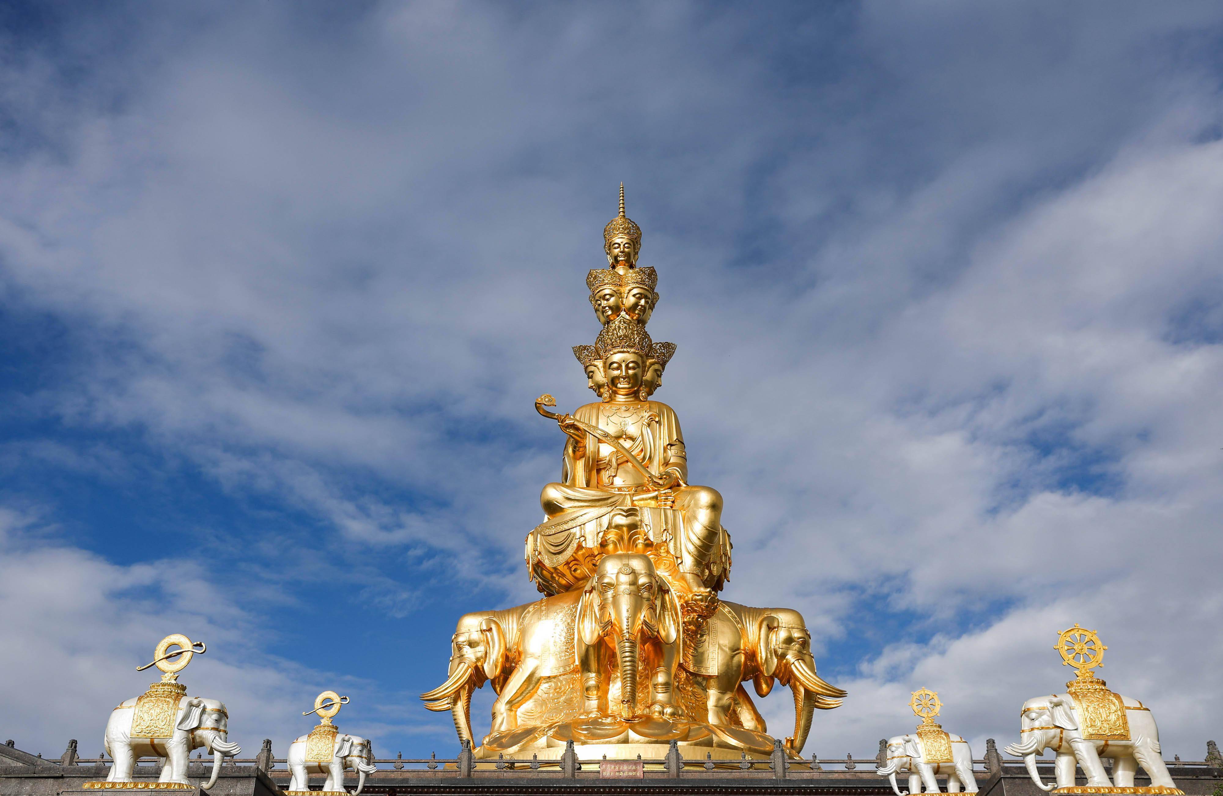 "双遗产"名山在中国——峨眉山_景区_乐山大佛_新华社