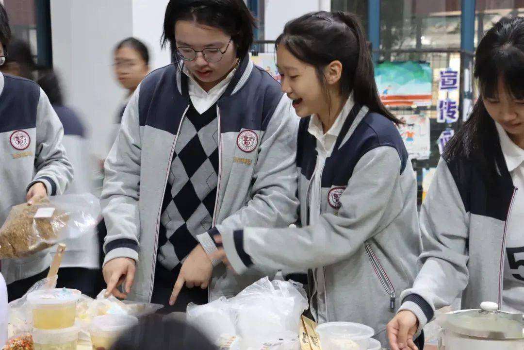 潜能教育立德树人奉贤中学多彩活动5秋日丹桂活动