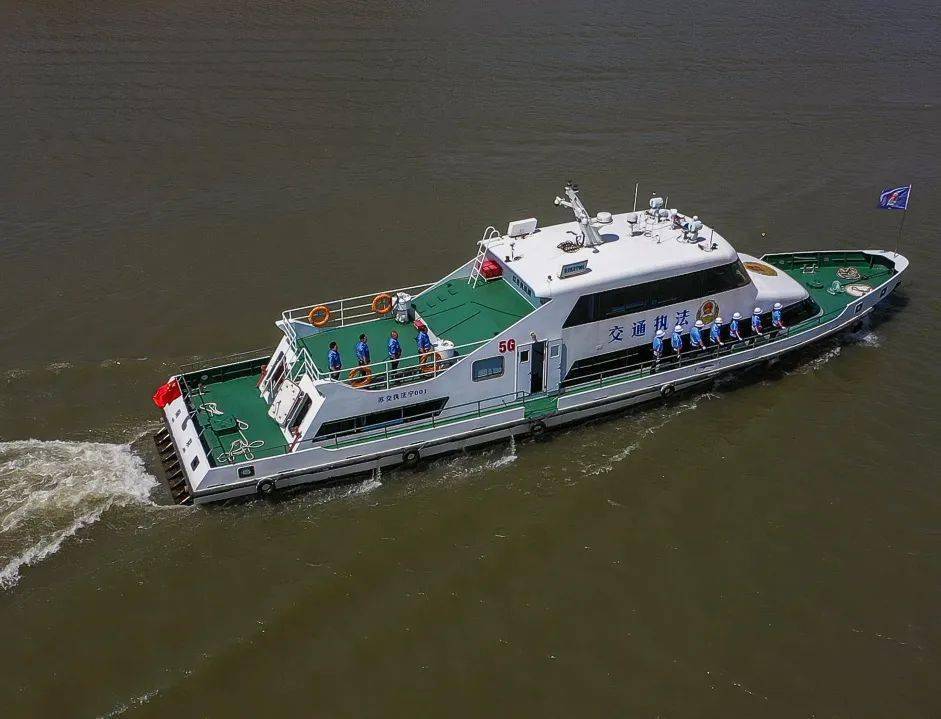 "守护—2022" 南京举行内河水上突发事件应急处置联合演练_救援_演习