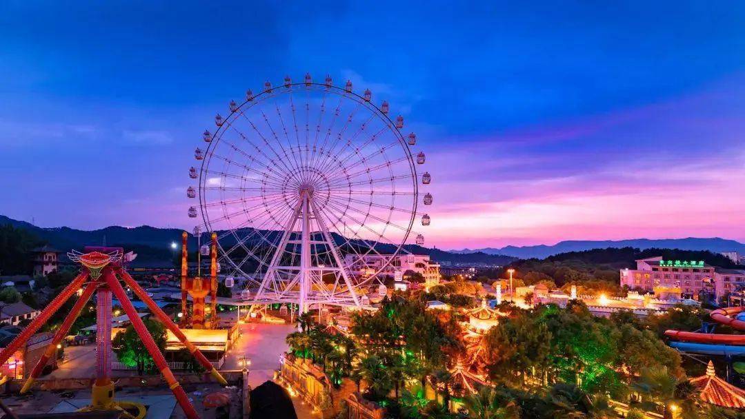 99元一大一小玩转横店梦幻谷通玩陆公园水公园海洋世界等表演项目