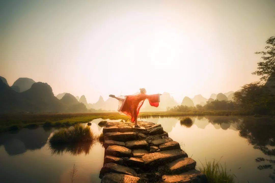 随和是素质,低调是修养,良心是底线_是一种_为人_行有行规