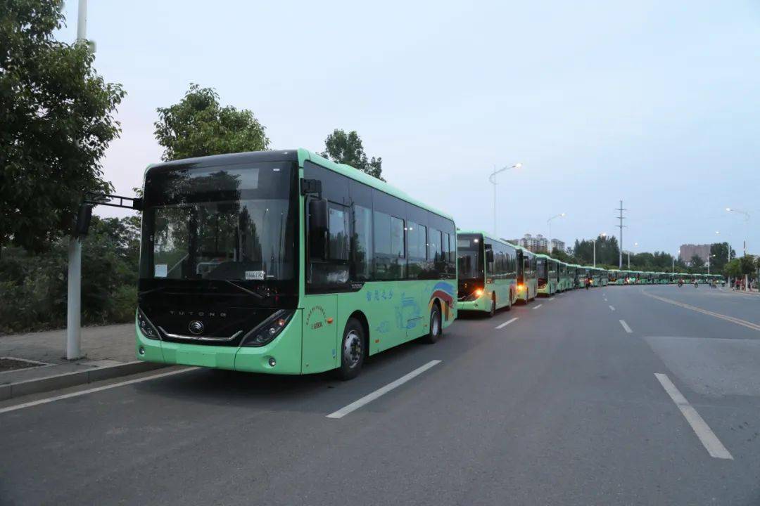 我县首批20辆新能源城乡公交车投入使用