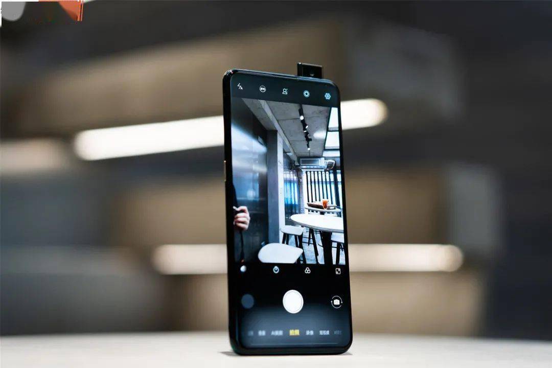 但是这一次,不太一样了_升降_摄像头_vivo