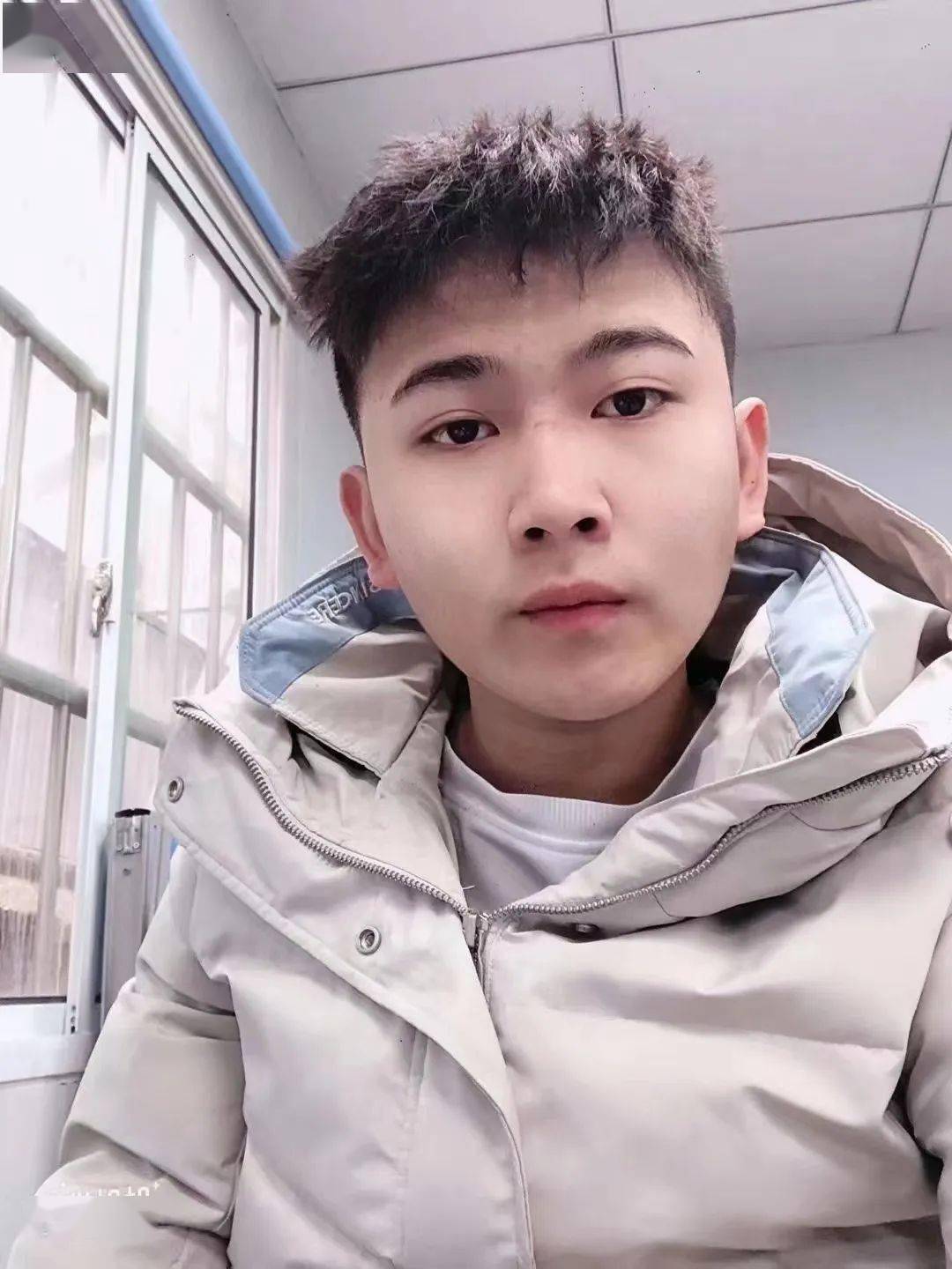 耒阳相亲网00年小伙爱情宣言必须保证两个人相互尊重与喜欢择偶标准不