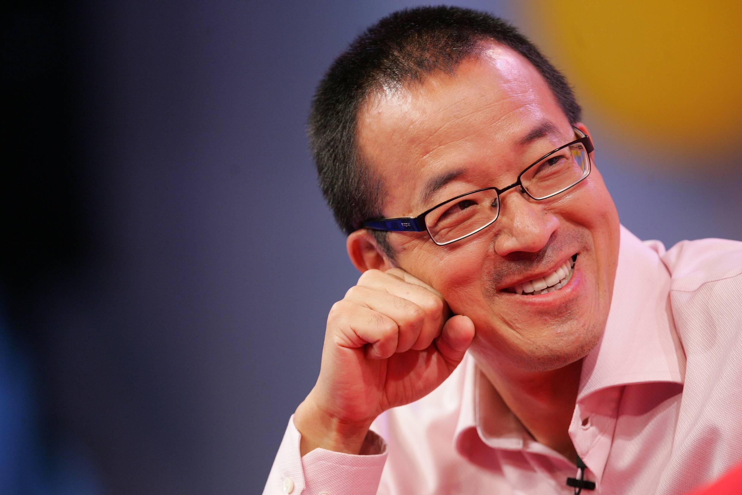 罗永浩退了俞敏洪火了