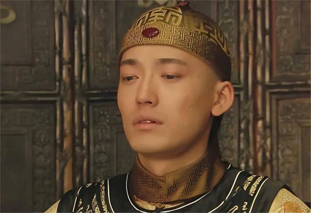 慈禧还试图以光绪不能生育子嗣为由,立端郡王载漪之子溥儁为"大阿哥"