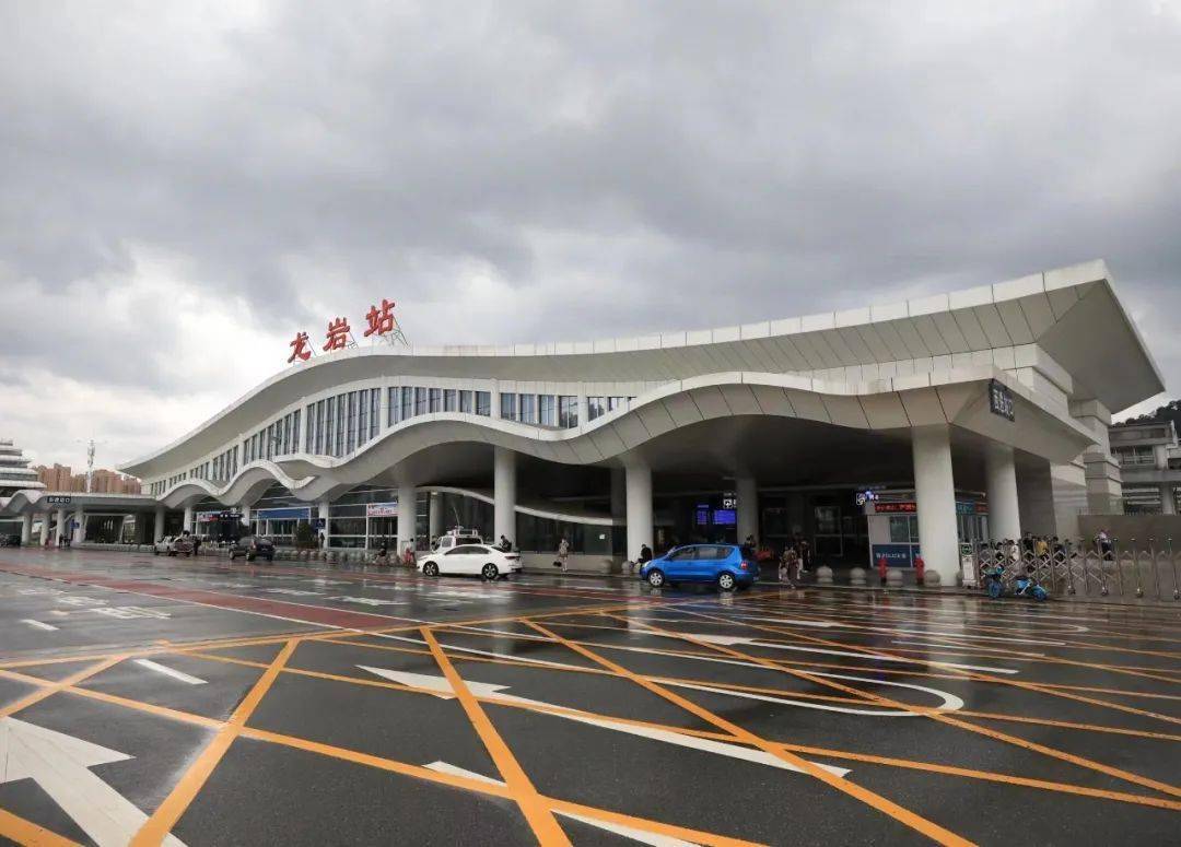 最新通告请市民务必做好防范龙岩停运所有列车67